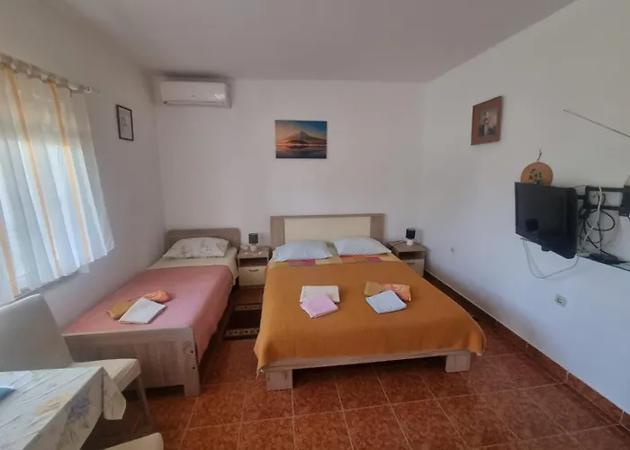 Apartment Tino